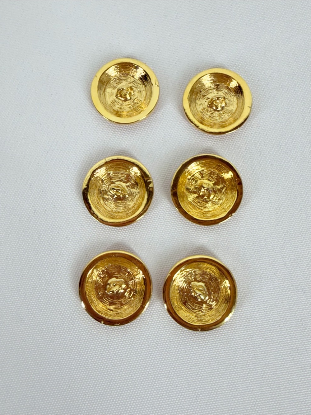 St. John Buttons Gold & Peach Set of 6 & Brand Tag - Picture 11 of 11